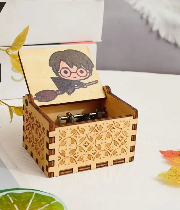 Harry Potter Hand Cranked Music Box | Random Design